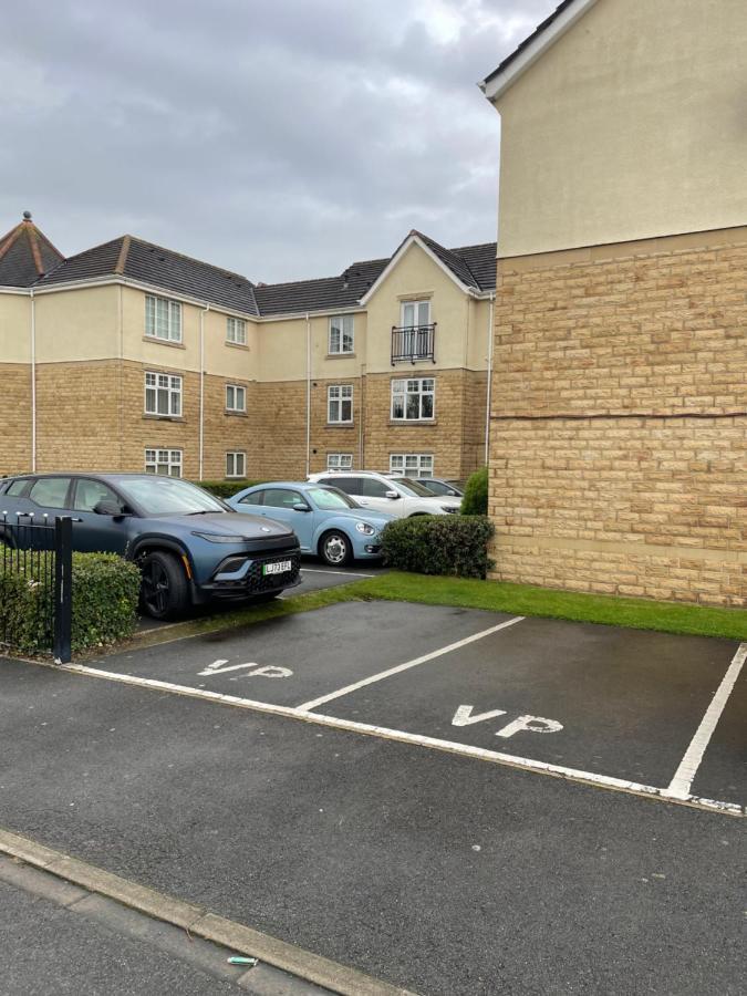 The Wickets - 2 Bedroom Apartment Overlooking Cricket Club Marton-in-Cleveland Exterior foto